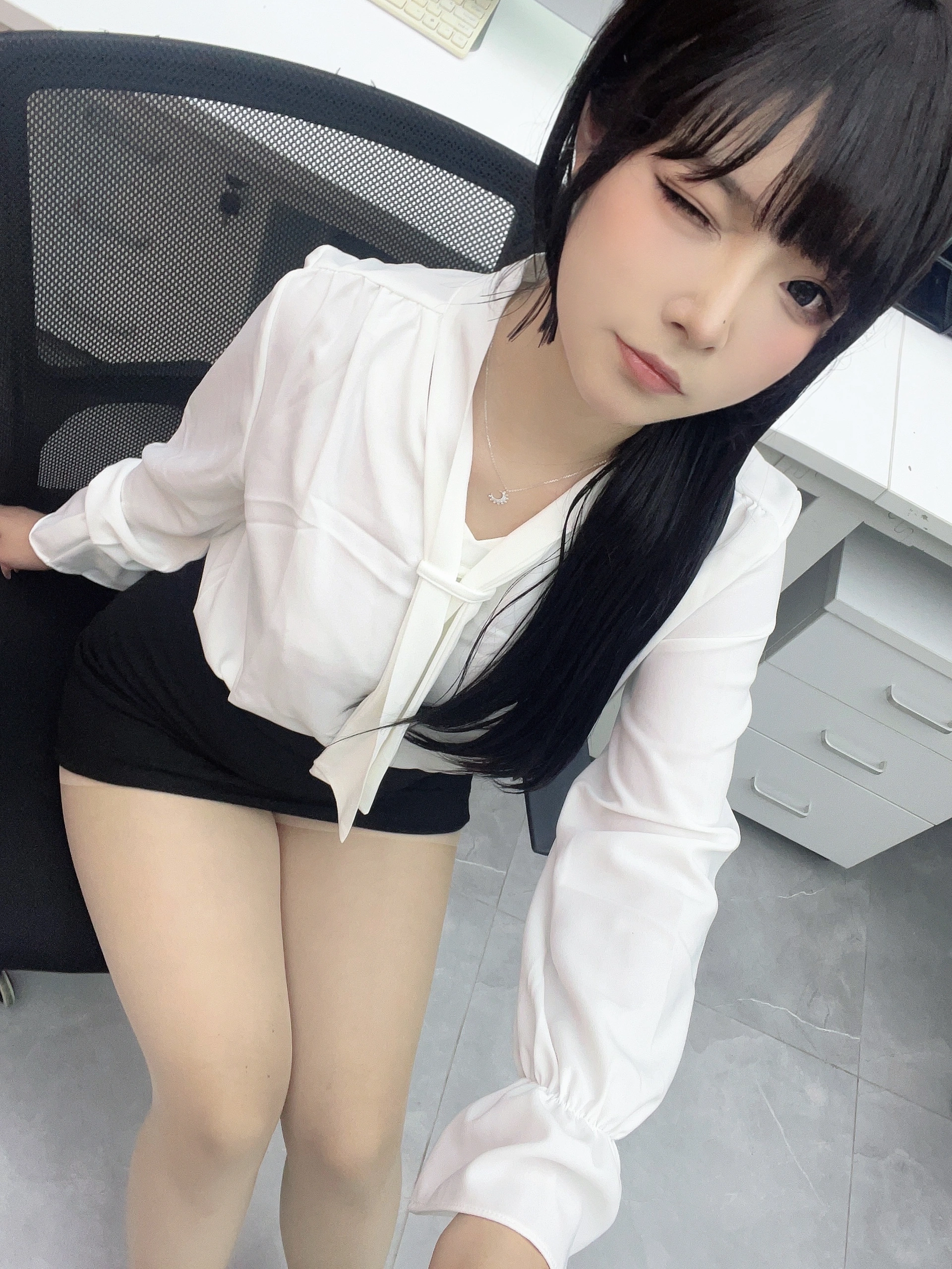 yuuhui玉汇 (Kokuhui) – NO.082 [Patreon] 体贴的秘书 1